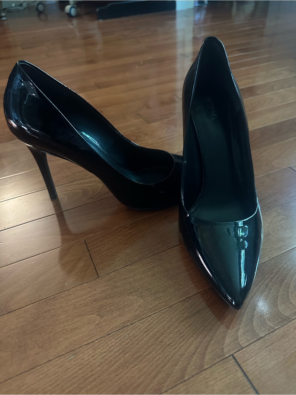 Michael Kors pointed heels